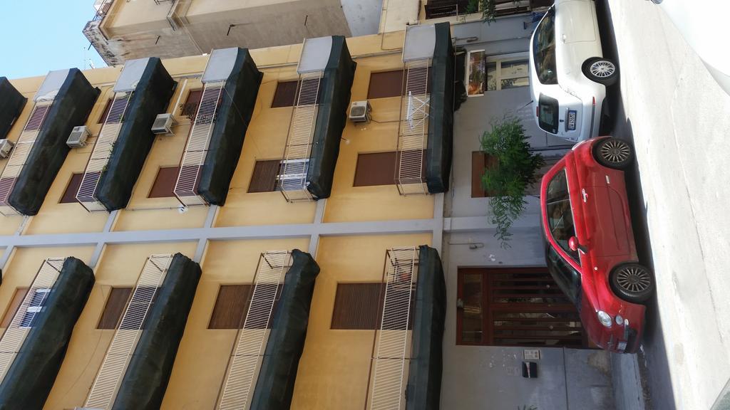 פלרמו B&B Casa Chiaramonte מראה חיצוני תמונה
